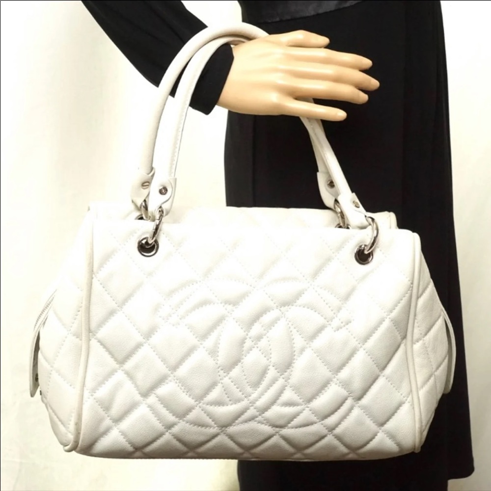🌹 PRISTINE CHANEL SATCHEL 🌹 Wallet SOLD SEPARATELY - Picture 7 of 16